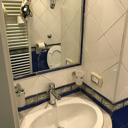 Ropelli Palace Apartamento Nápoles